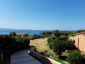F2 cosy tout confort, vue mer à 100m des plages